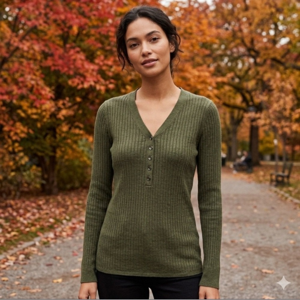 Banana Republic Womens L Merino Wool Henley Ribbed Knit Top Olive Green Cozy